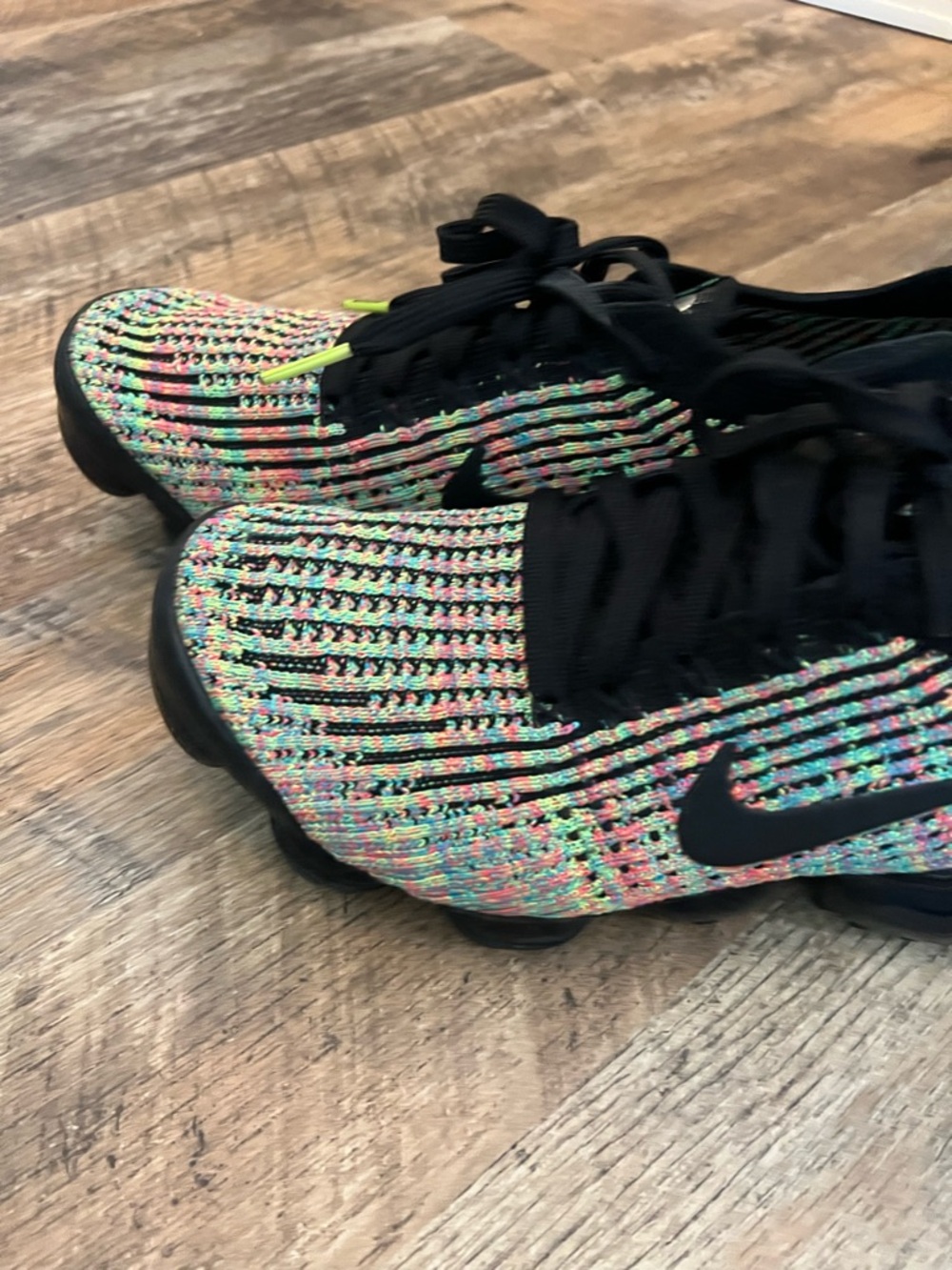 Nike Women’s VaporMax Flyknit Multi-Color Athletic Shoes - Picture 5 of 11